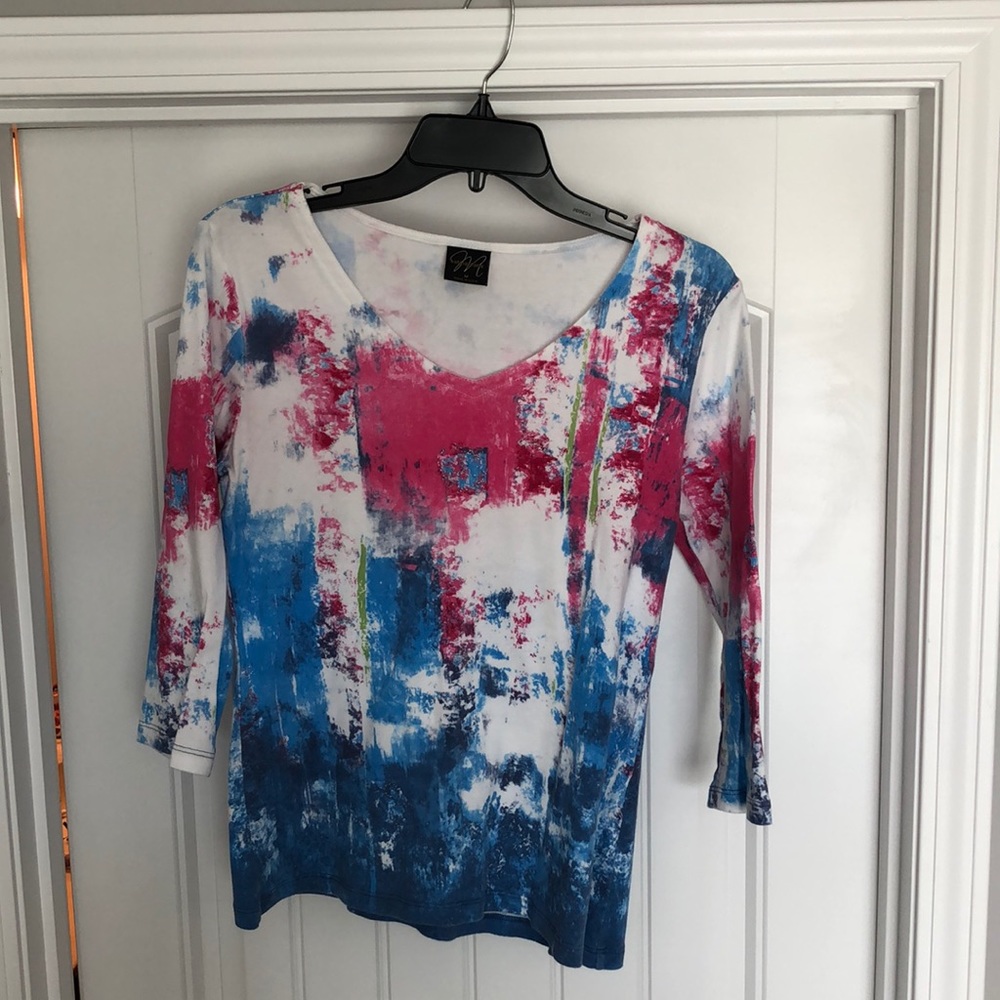 Three quarter sleeve v- neck top